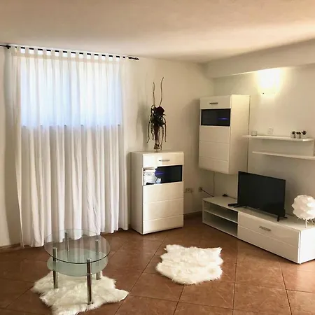 Apartman Charming In Novigrad, 45 Sqm, With Terrace *