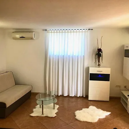 Charming In Novigrad, 45 Sqm, With Terrace *