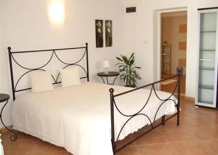 Apartmán Charming In Novigrad, 45 Sqm, With Terrace
